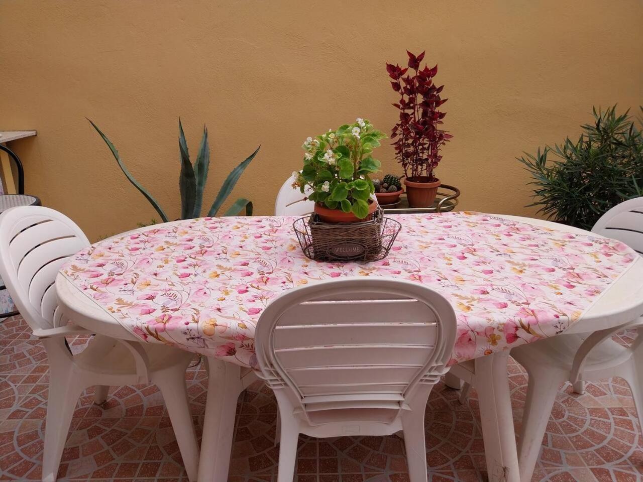 Ferienwohnung Il Giardino Di Marimar Exterior foto